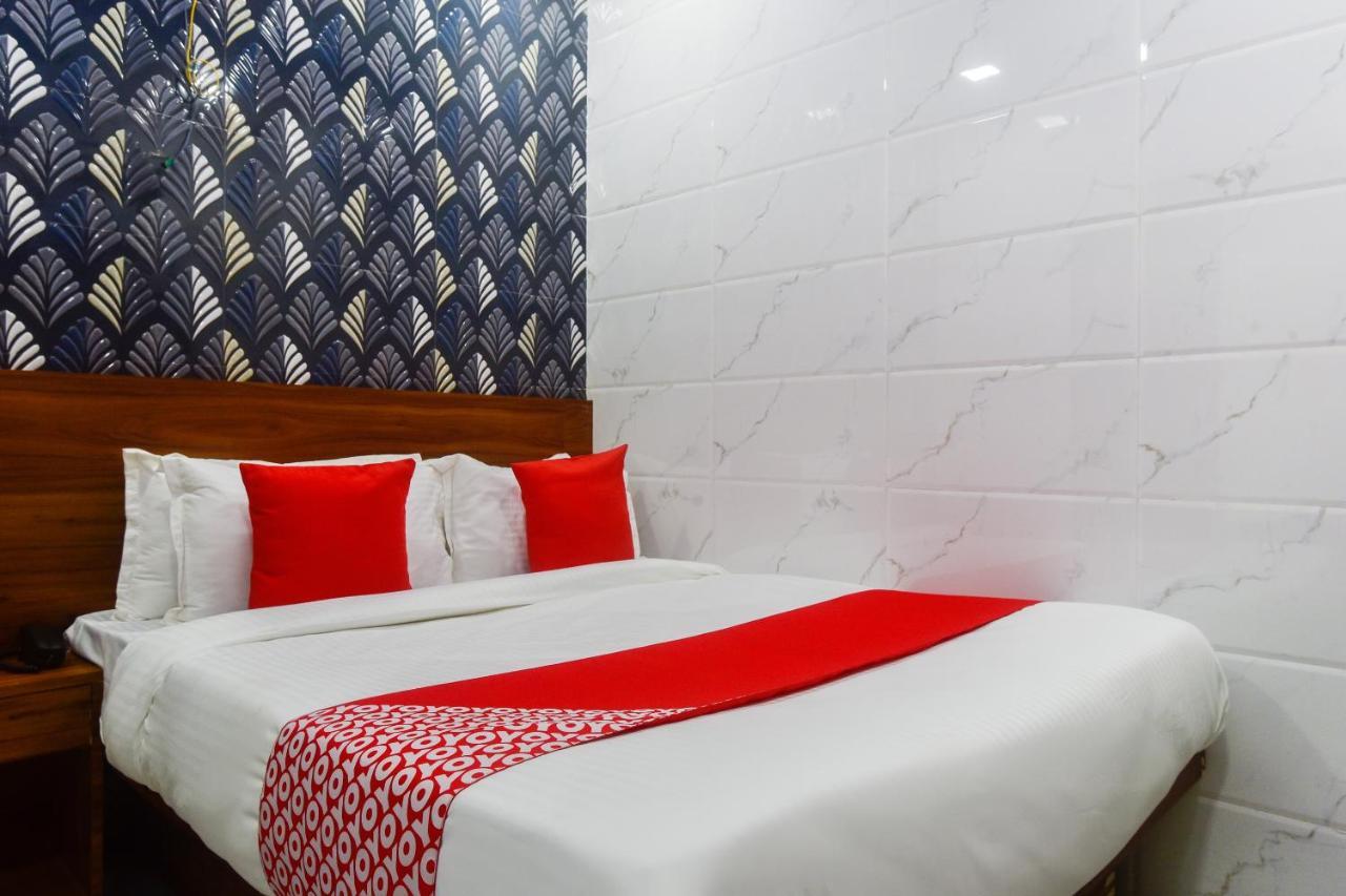 Oyo 63295 T Junction Residency Hotel Mumbai Ngoại thất bức ảnh