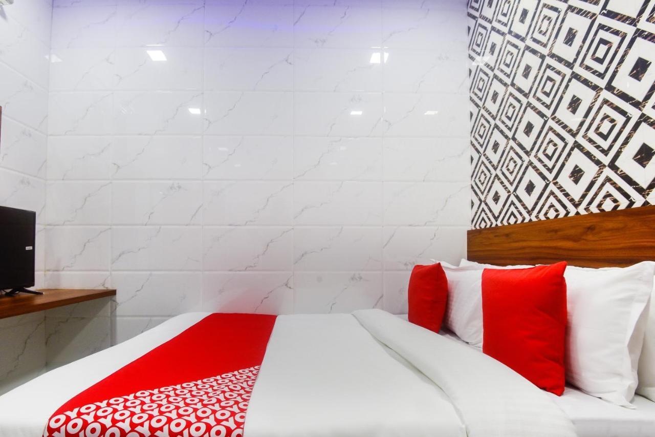 Oyo 63295 T Junction Residency Hotel Mumbai Ngoại thất bức ảnh