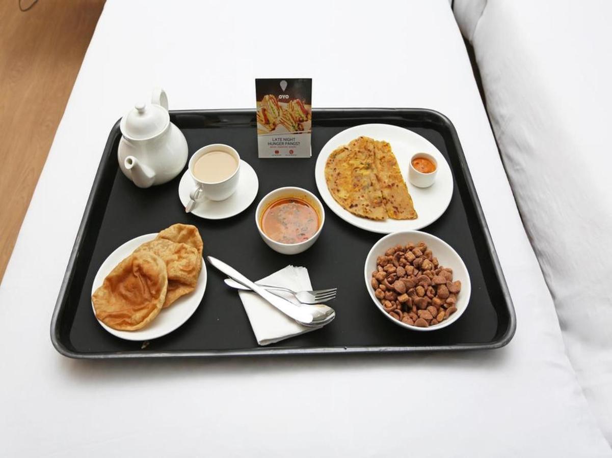 Oyo 63295 T Junction Residency Hotel Mumbai Ngoại thất bức ảnh